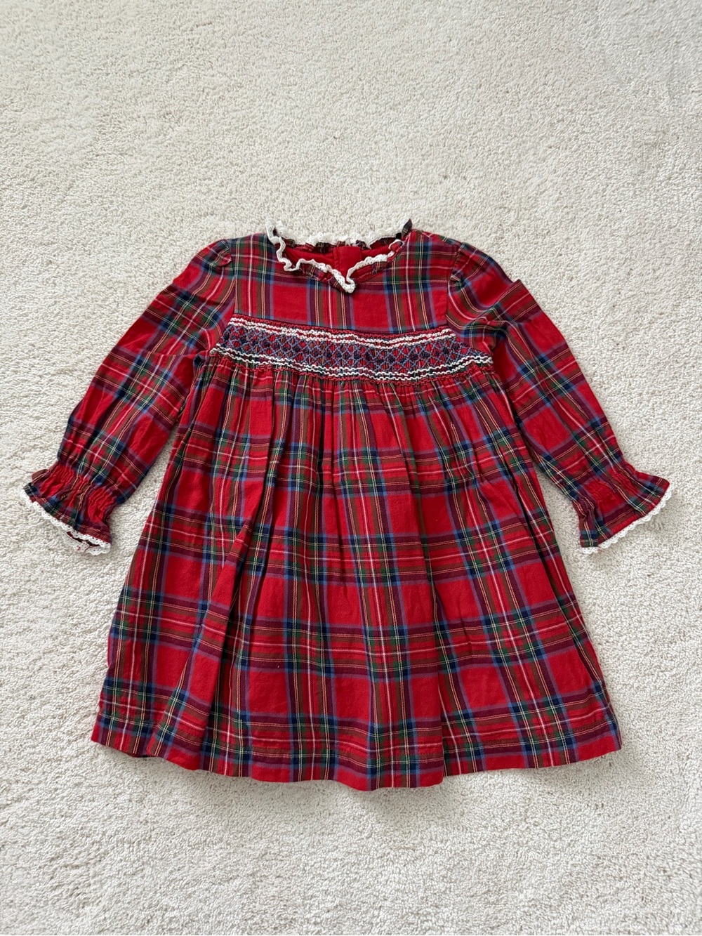 Toddler girls size 3-4 Mini Boden Red Plaid Smocked Holiday Dress
